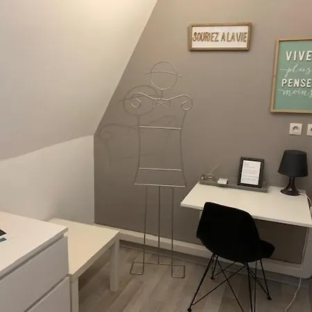 Le Clos De Oda ve Kahvaltı La Tour-du-Pin