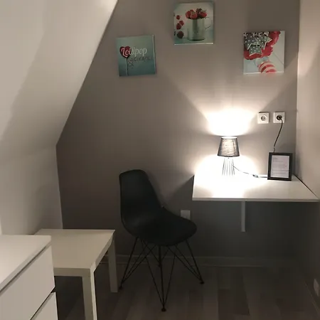 Le Clos De Bed & Breakfast 3*