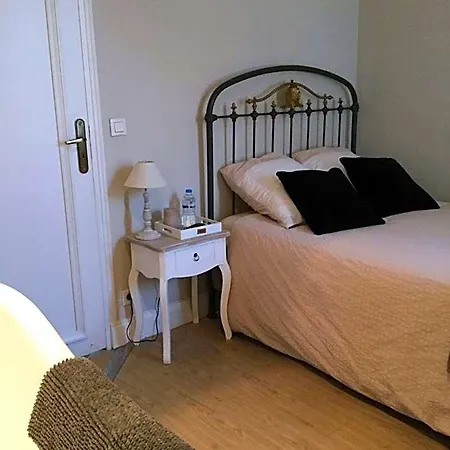 Le Clos De Bed & Breakfast 3*